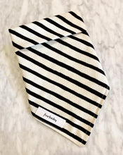 Load image into Gallery viewer, The Bedford